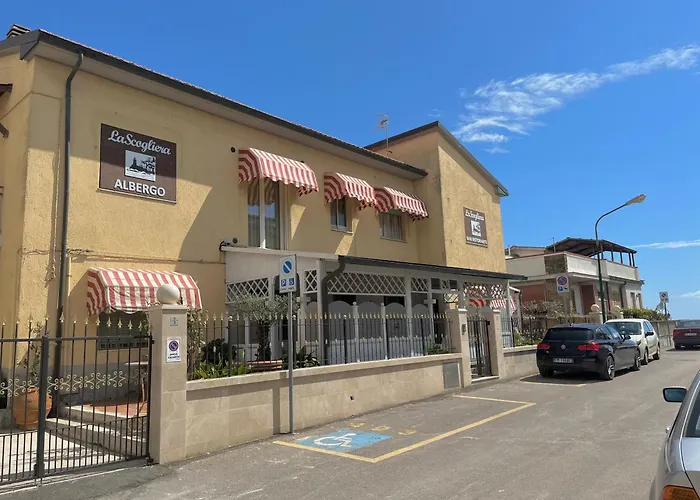 Pensione La Scogliera